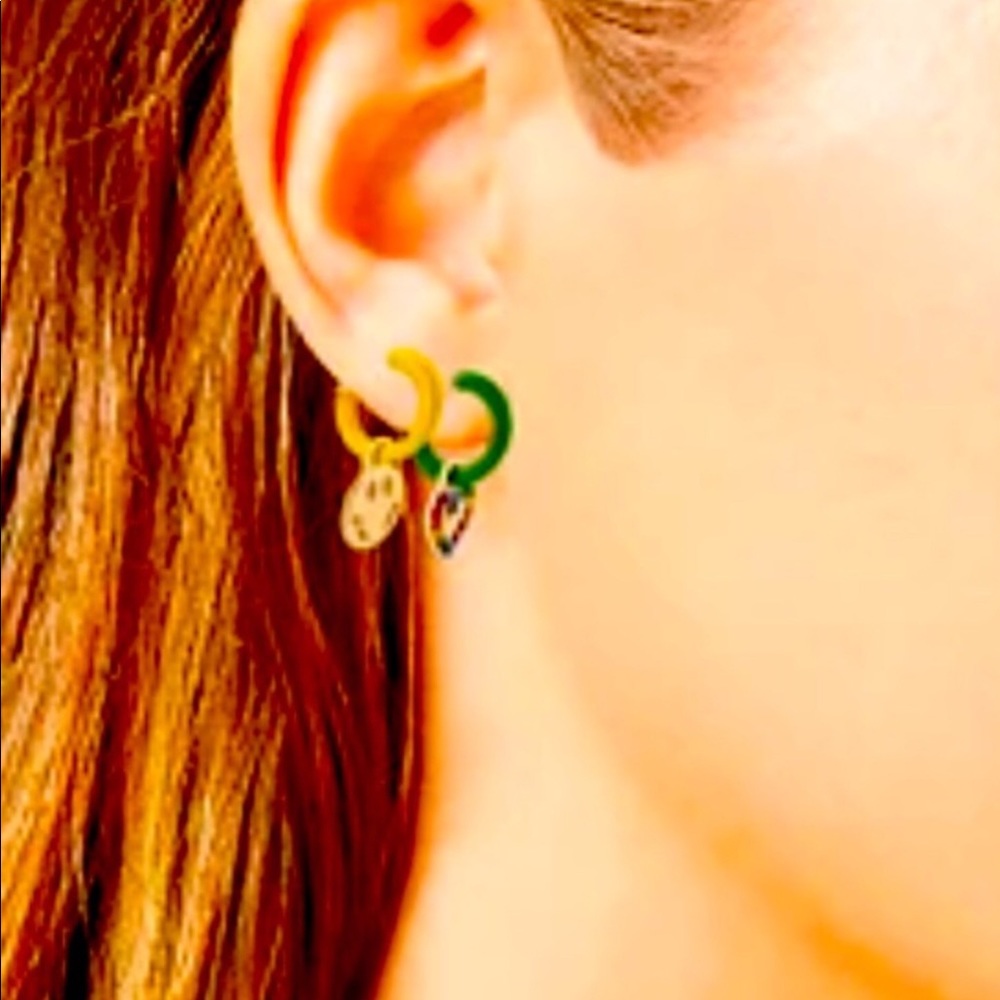Betsey 🌈 Smiley Huggie Rainbow 🌈 Hoop Earrings - Picture 4 of 8